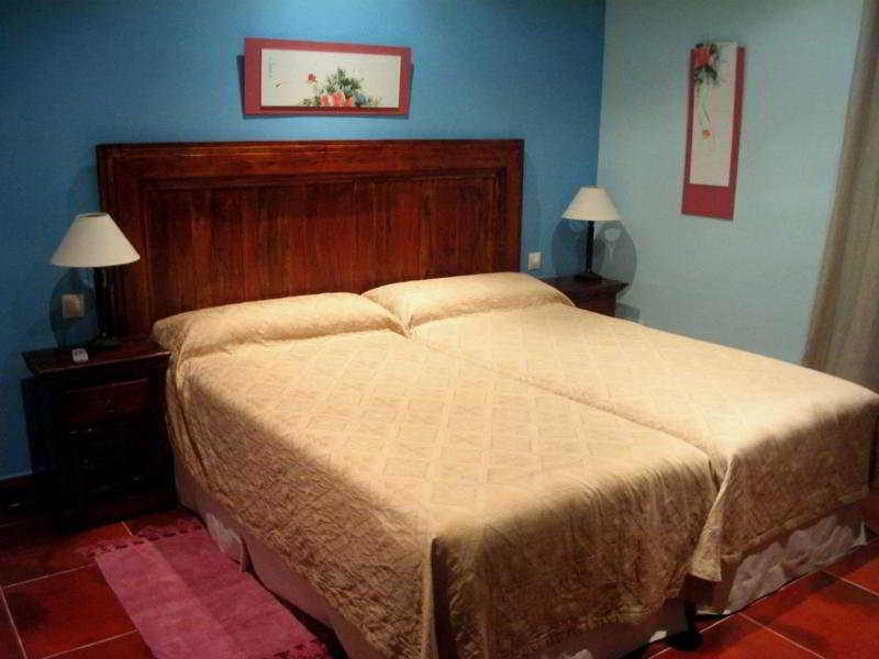 Casa Rural El Linaje De Los Cinco Sombreros Gallegos De San Vicente Extérieur photo